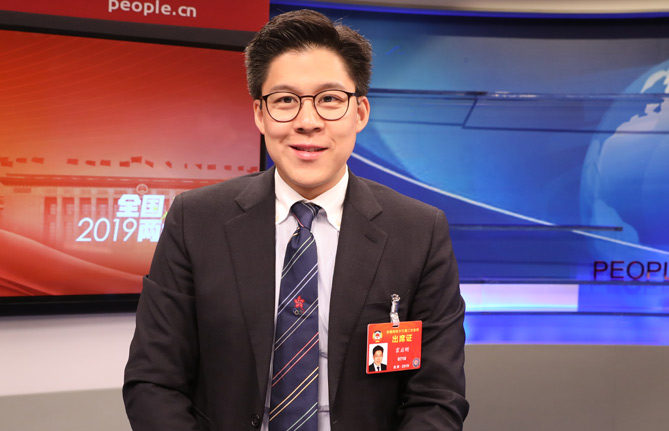 全國政協(xié)委員、香港各界青少年活動委員會執(zhí)行主席霍啟剛：推動年輕人積極參與國家發(fā)展進(jìn)程