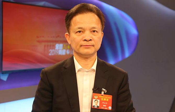 全國政協(xié)委員、中國工程院副院長鐘志華：推進(jìn)工程教育改革與創(chuàng)新創(chuàng)業(yè)創(chuàng)造