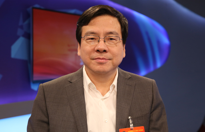 全國政協(xié)委員、湖南省政協(xié)副主席張?。杭ぐl(fā)民營經(jīng)濟(jì)發(fā)展新動能